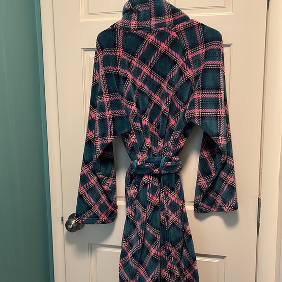 Victoria’s Secret Colorful Robe - Picture 10 of 10